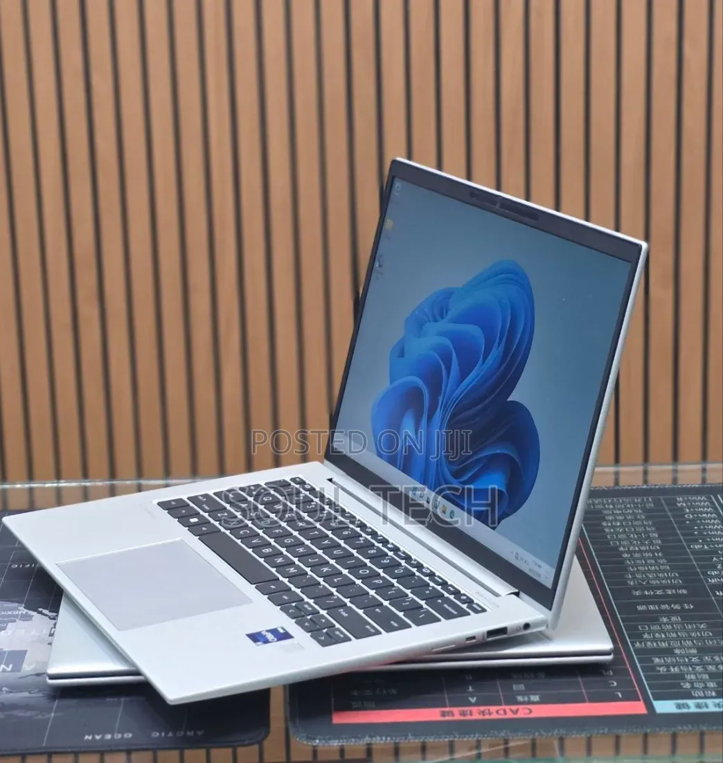 New Laptop HP EliteBook 840 G9 16GB Intel Core i7 SSD 512GB