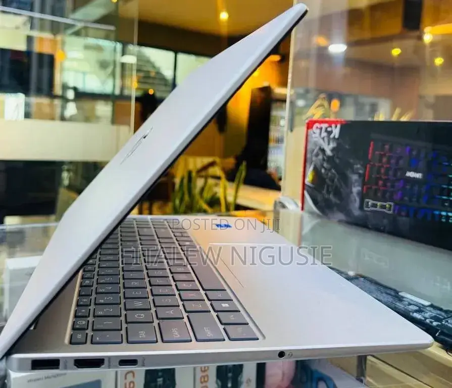 New Laptop HP Stream Notebook 16GB Intel Core i7 SSD 1T