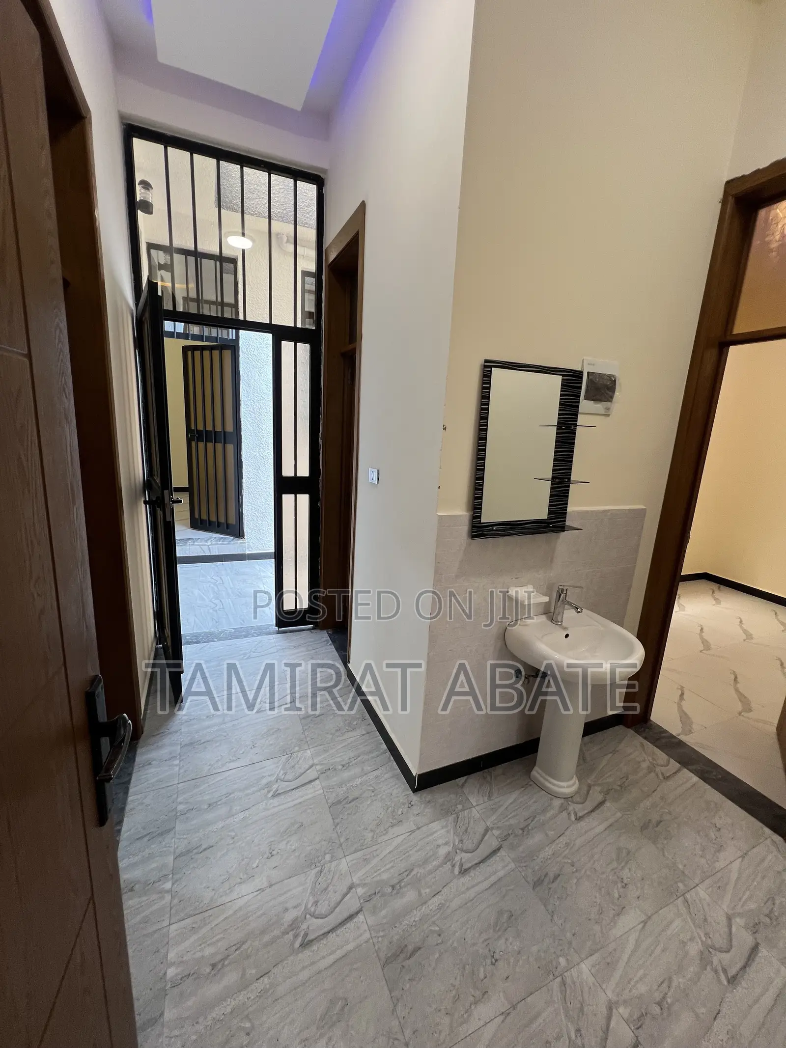 5bdrm Villa in Kolfe Keranio for sale