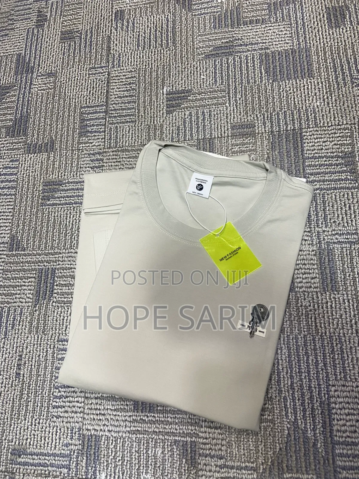 New Fashion" Minimalist Tees