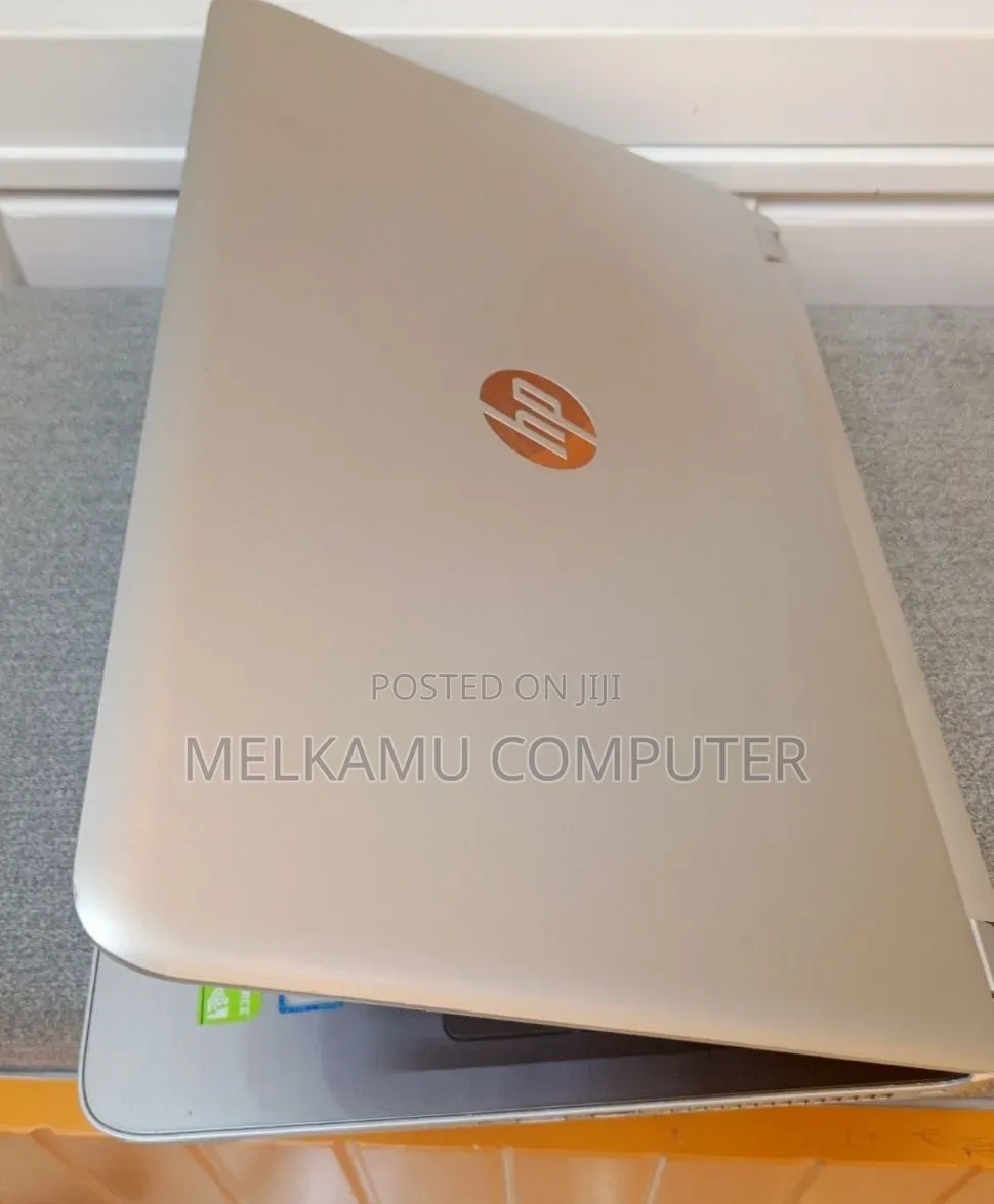 New Laptop HP Pavilion 15 8GB Intel Core i5 HDD 1T