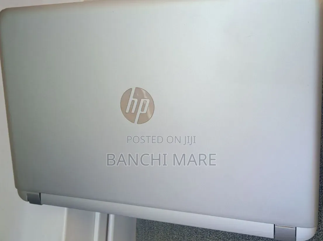 New Laptop HP Pavilion 15 8GB Intel Core i5 HDD 1T