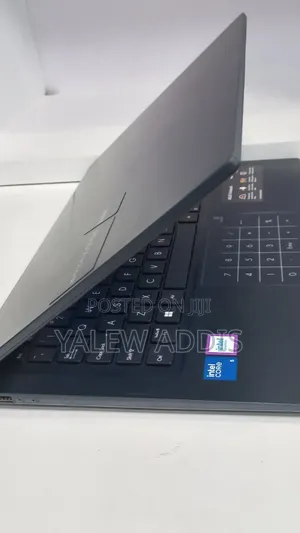 New Laptop Asus Vivobook 14 16GB Intel Core i5 SSD 512GB