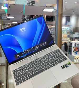 New Laptop HP Pavilion 15 16GB Intel Core i7 SSD 1T