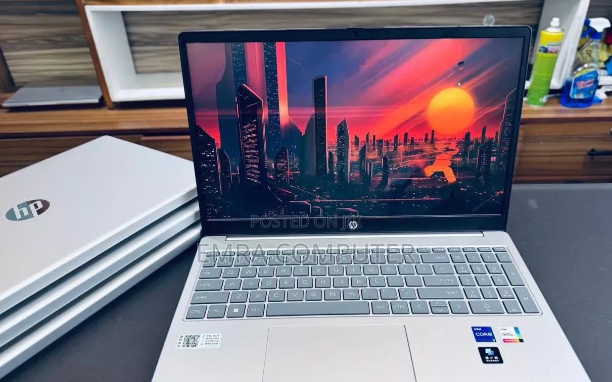 New Laptop HP 16GB Intel Core i7 SSD 512GB