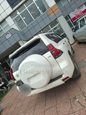 Toyota Land Cruiser 2018 White