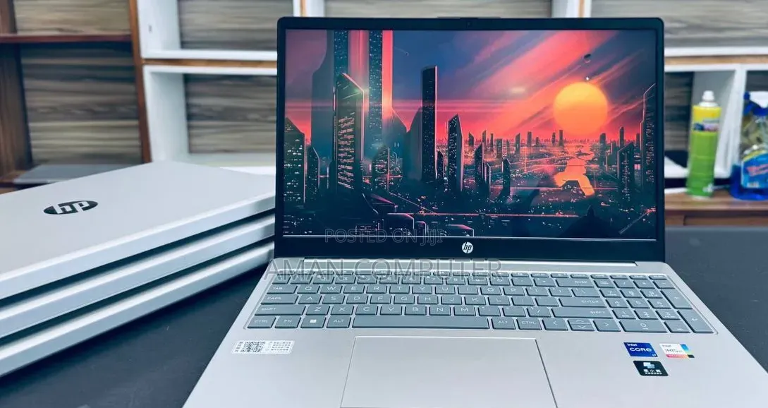New Laptop HP Stream Notebook 16GB Intel Core i7 SSD 512GB