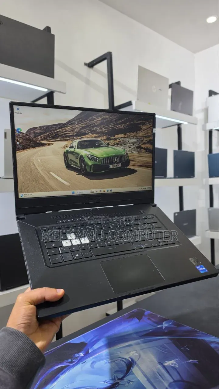 New Laptop Asus TUF Dash F15 16GB Intel Core i7 SSD 512GB