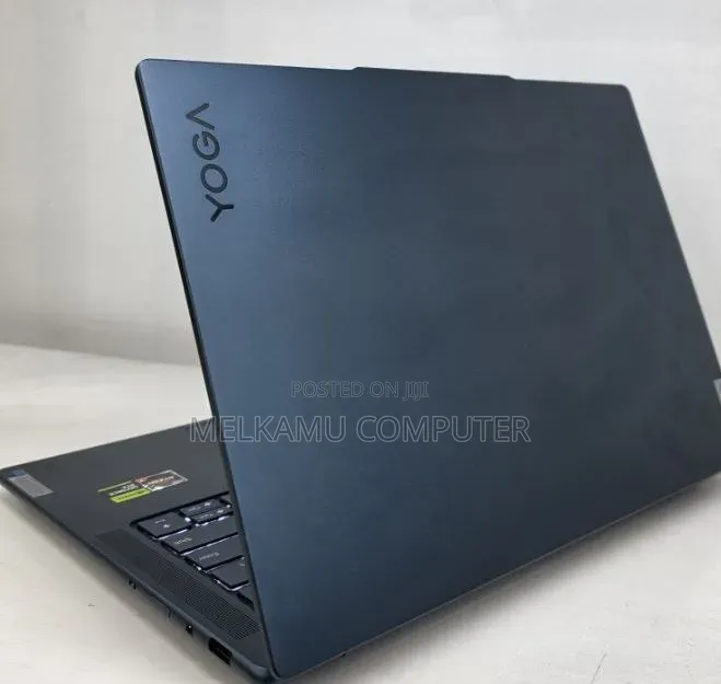New Laptop Lenovo Yoga 7i 16GB AMD Ryzen 7 SSD 512GB