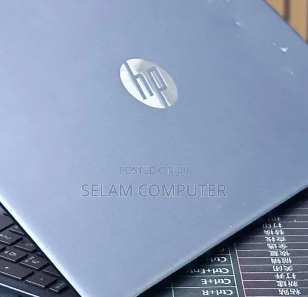 New Laptop HP Pavilion 15 8GB AMD Ryzen 5 SSD 512GB