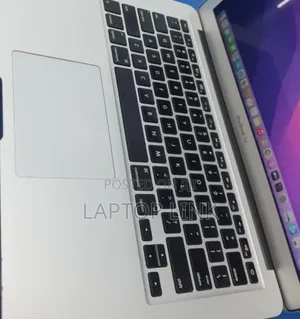 New Laptop Apple MacBook Air 2017 8GB Intel Core i7 SSD 128GB