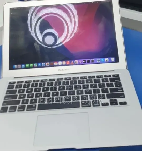 New Laptop Apple MacBook Air 2017 8GB Intel Core i7 SSD 128GB