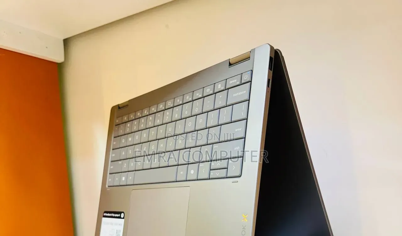 New Laptop HP 16GB Intel Core Ultra 7 SSD 1T