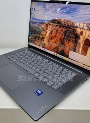 New Laptop Lenovo ThinkPad X1 Carbon 16GB Intel Core Ultra 7 SSD 512GB