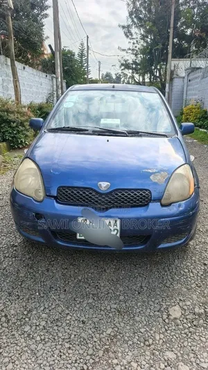 Toyota Vitz 2002 Gray