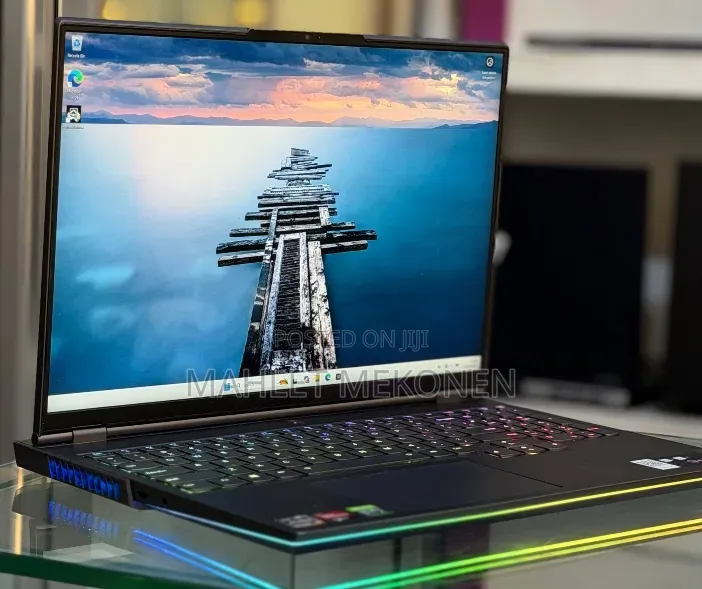 New Laptop Lenovo Legion 5 16GB AMD Ryzen 7 SSD 512GB