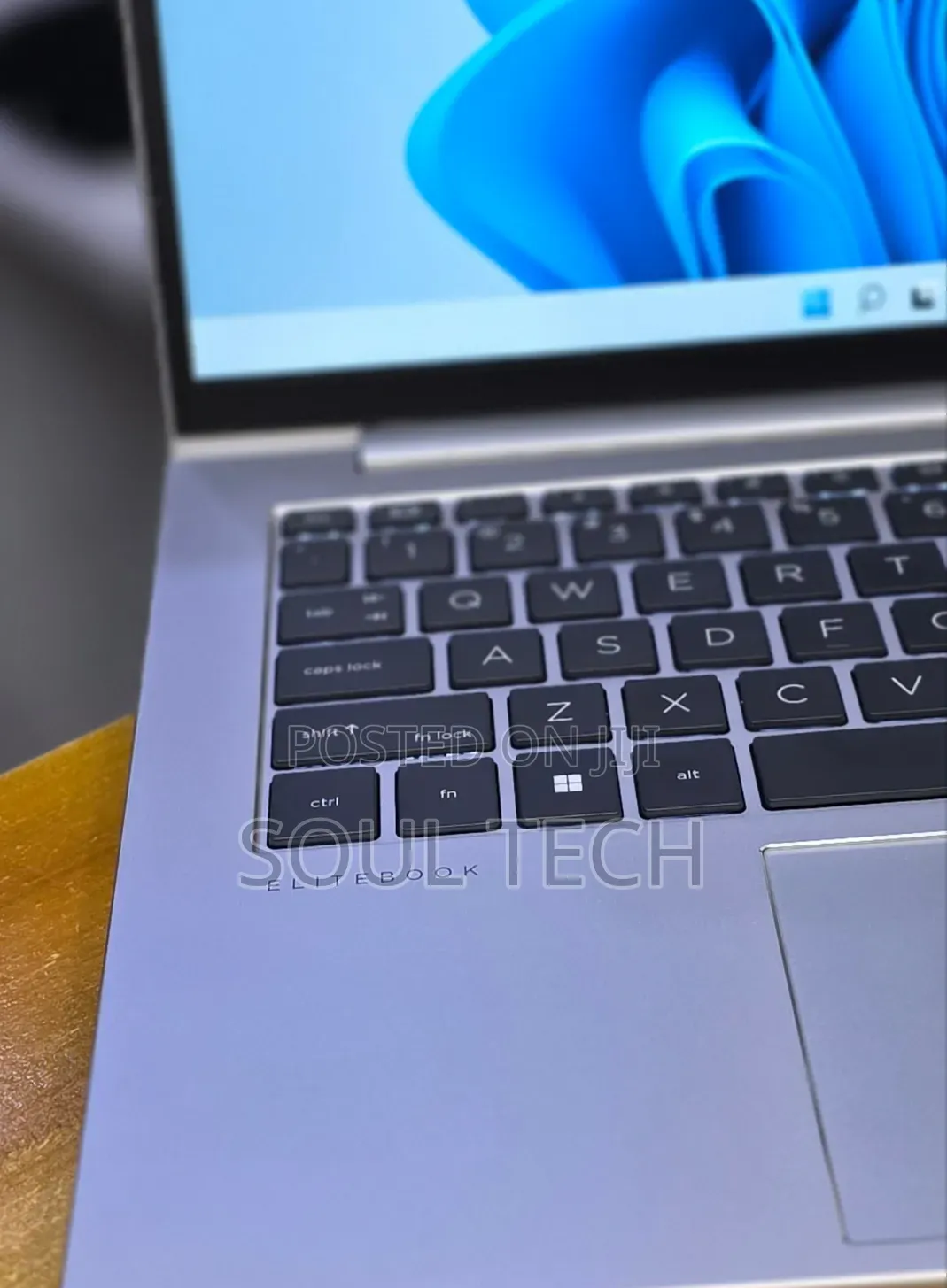New Laptop HP EliteBook 840 G10 16GB Intel Core i7 SSD 512GB