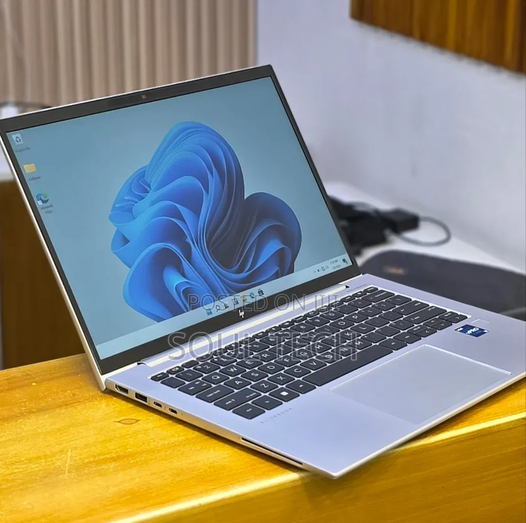 New Laptop HP EliteBook 840 G10 16GB Intel Core i7 SSD 512GB