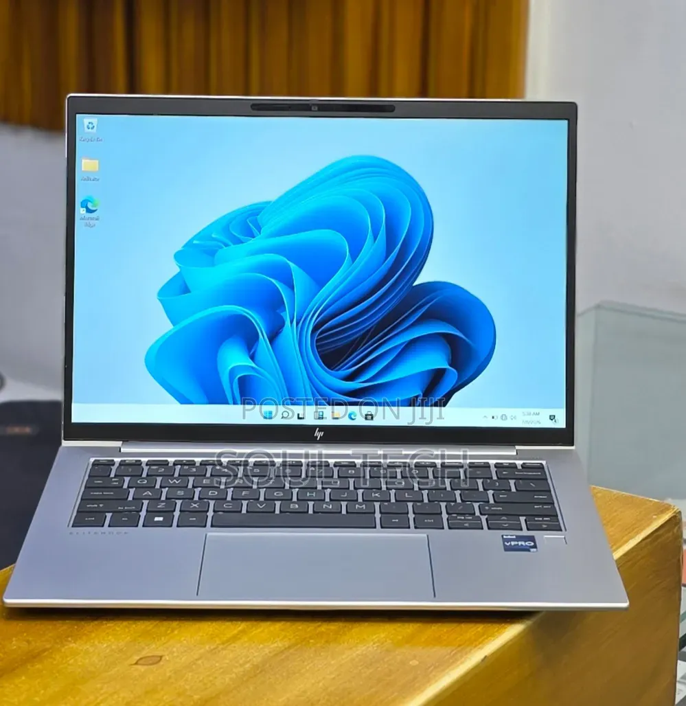 New Laptop HP EliteBook 840 G10 16GB Intel Core i7 SSD 512GB