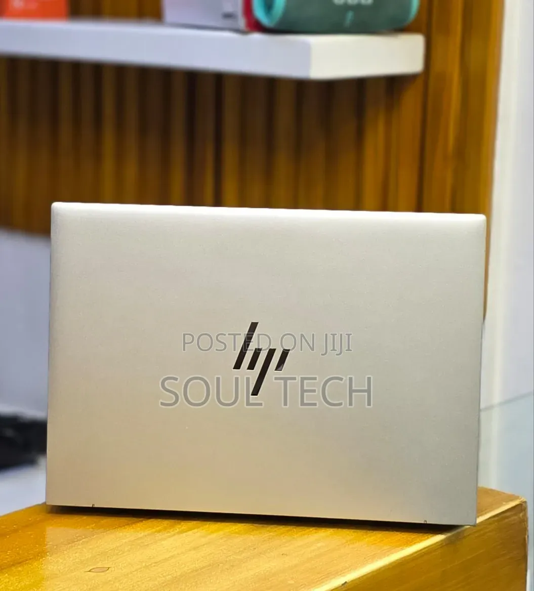New Laptop HP EliteBook 840 G10 16GB Intel Core i7 SSD 512GB