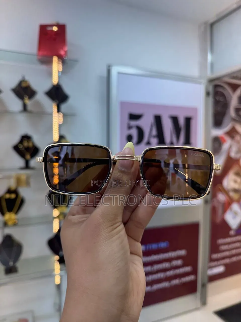 Stylish UV-protective Sunglasses, Imported From Italy 🇮🇹