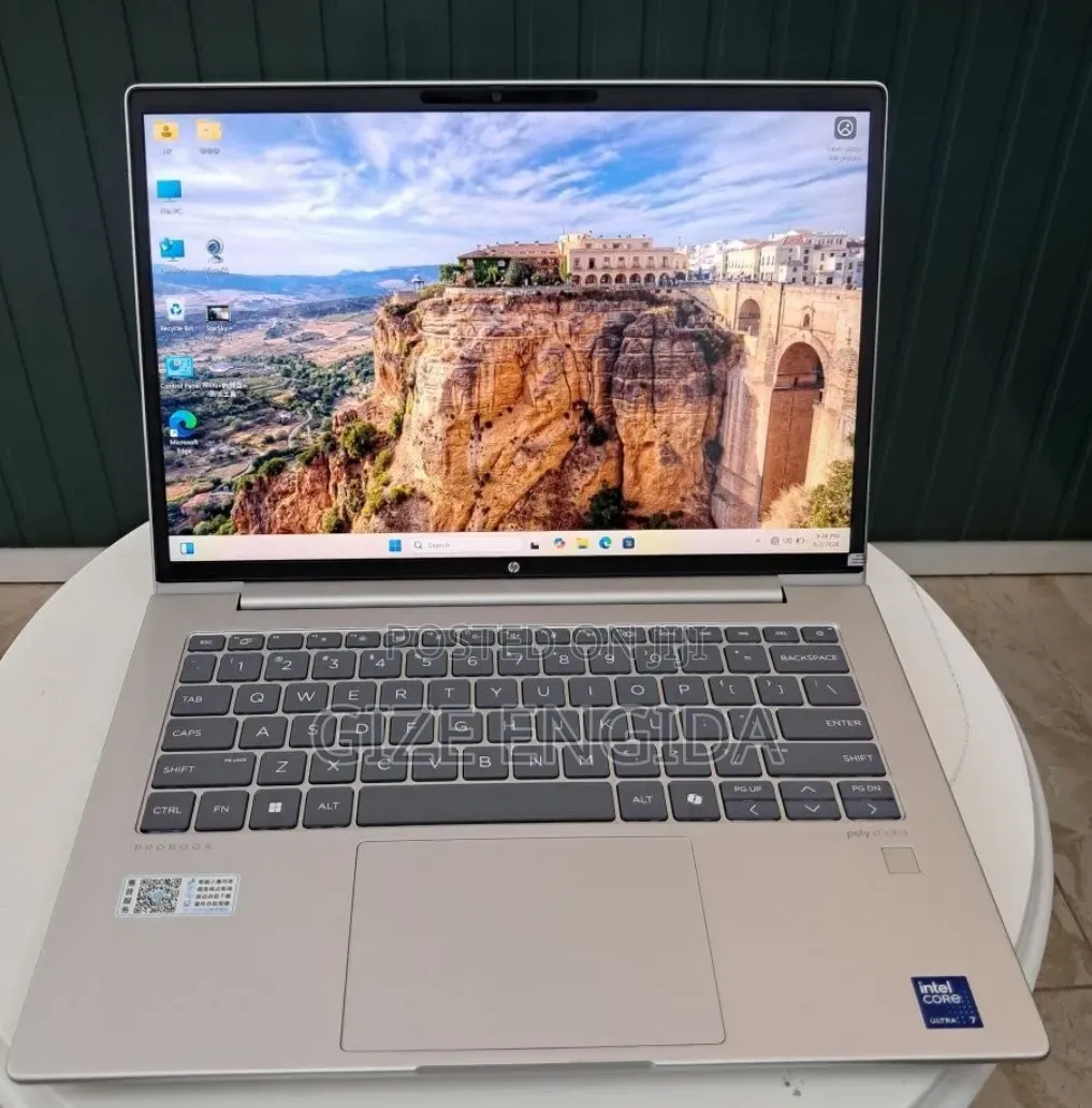 New Laptop HP ProBook 440 G10 16GB Intel Core Ultra 7 SSD 512GB