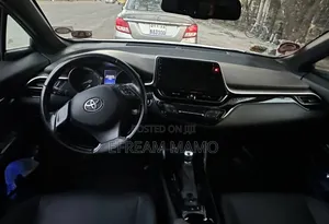 Toyota C-HR 2022 White