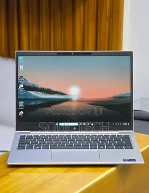 New Laptop HP Elitebook 830 G11 16GB Intel Core Ultra 7 SSD 512GB