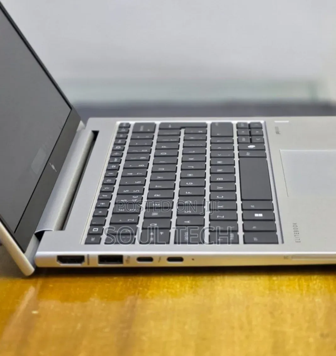 New Laptop HP Elitebook 830 G11 16GB Intel Core Ultra 7 SSD 512GB