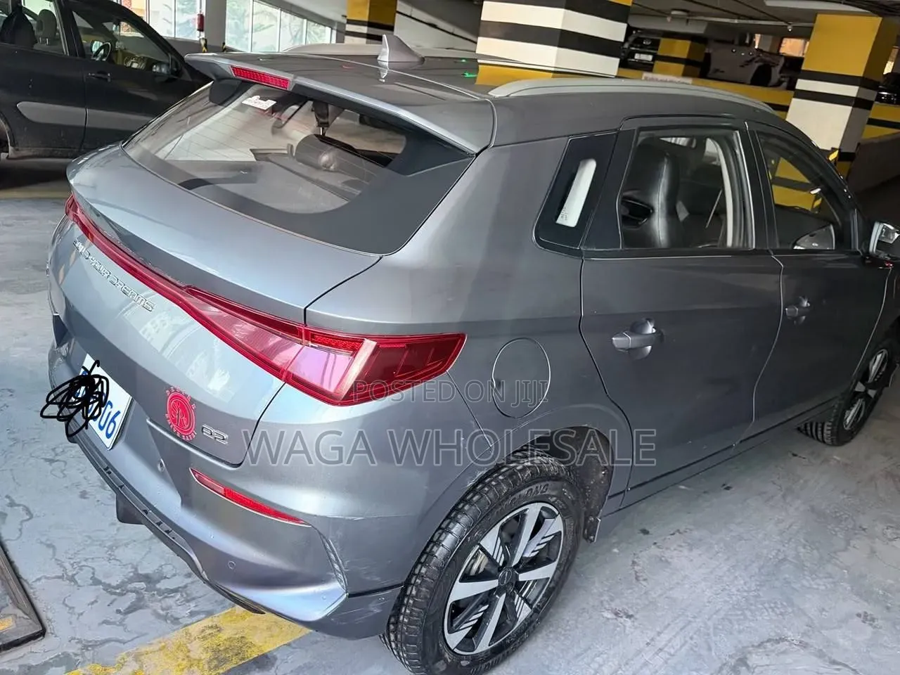 BYD E2 43 kWh 94 hp FWD 2024 Gray