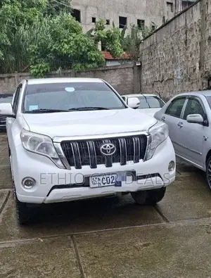 Toyota Land Cruiser Prado 2012 White