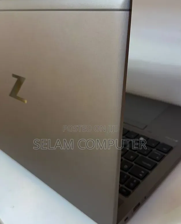 New Laptop HP ZBook Studio 16GB Intel Core i7 SSD 512GB