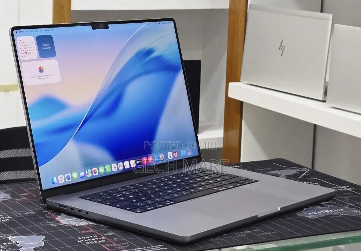 New Laptop Apple MacBook Pro 2021 M1 64GB Apple M1 Pro SSD 1T