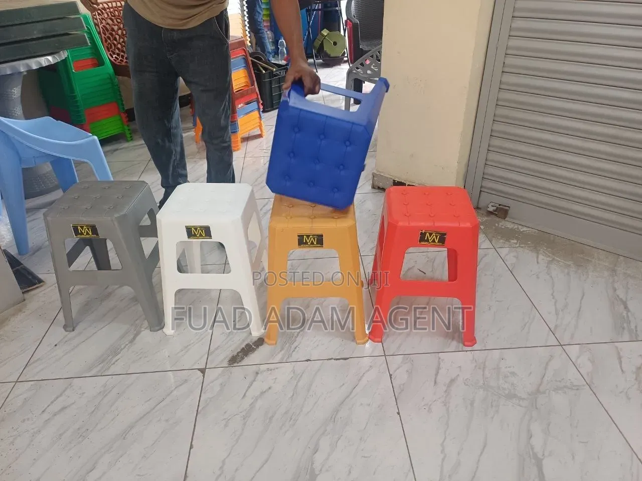 የፕላስቲክ ዱካ/ ኩርሲ– ጠንካራና ዘላቂ Plastic Stool – Strong