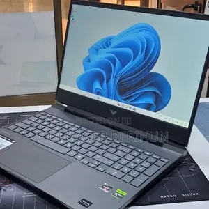 New Laptop HP Victus 16 16GB AMD Ryzen 7 SSD 512GB