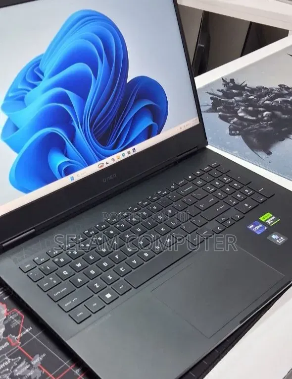 New Laptop HP Omen 16 16GB Intel Core i9 SSD 512GB