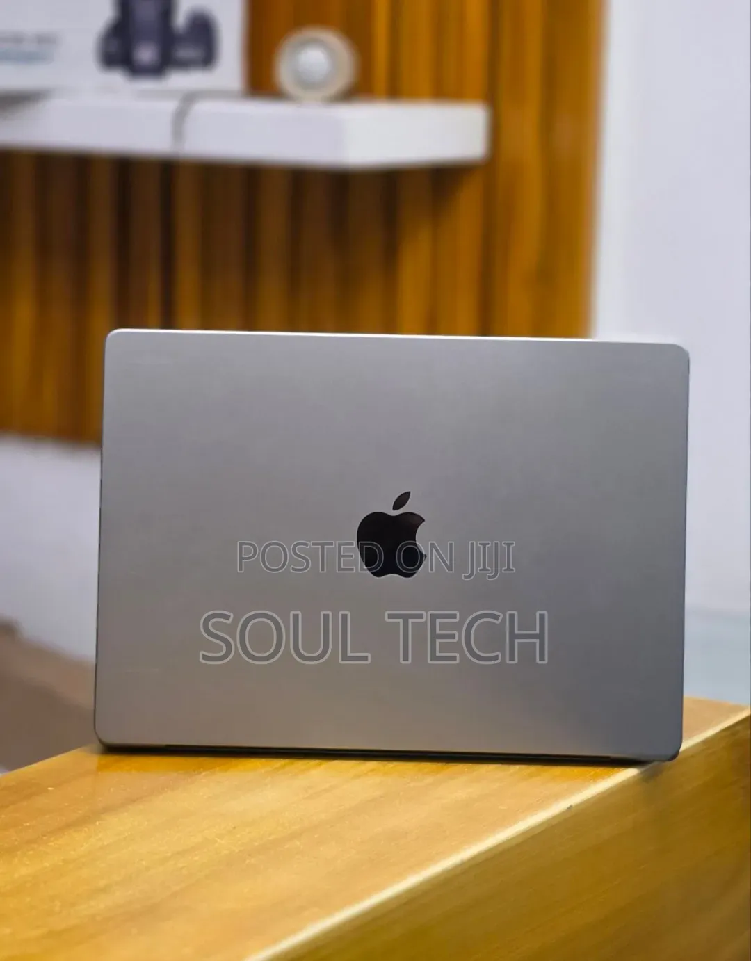 New Laptop Apple MacBook Pro 2020 M1 32GB Apple M1 Pro SSD 512GB