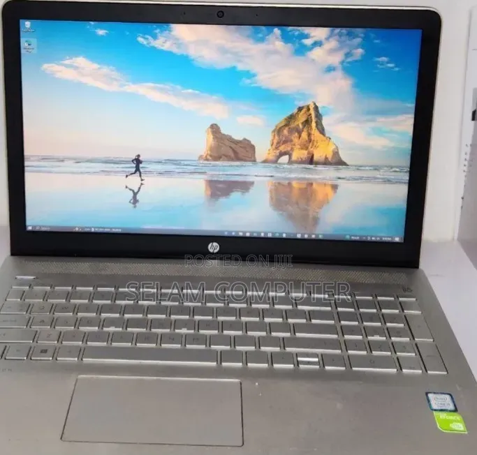 New Laptop HP Pavilion 15 8GB Intel Core i5 SSD 1T