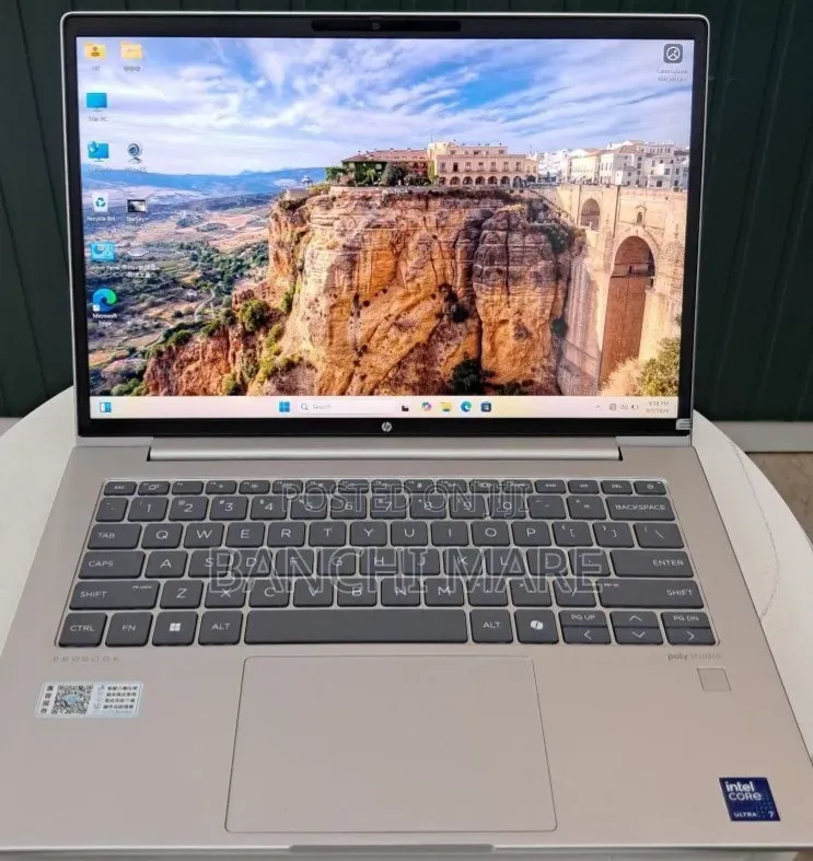 New Laptop HP ProBook 440 16GB Intel Core Ultra 7 SSD 512GB