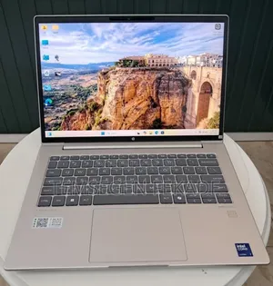 New Laptop HP ProBook 440 16GB Intel Core Ultra 7 SSD 512GB