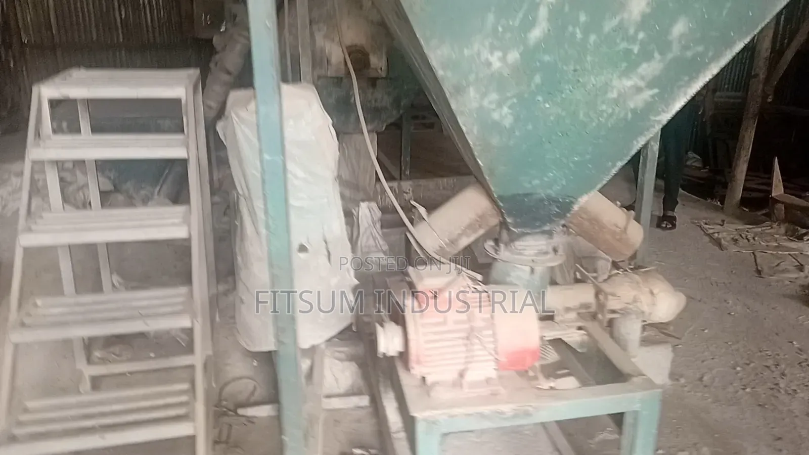 Animal Feed Mixer የከብቶች መኖ ማቀናበሪያ