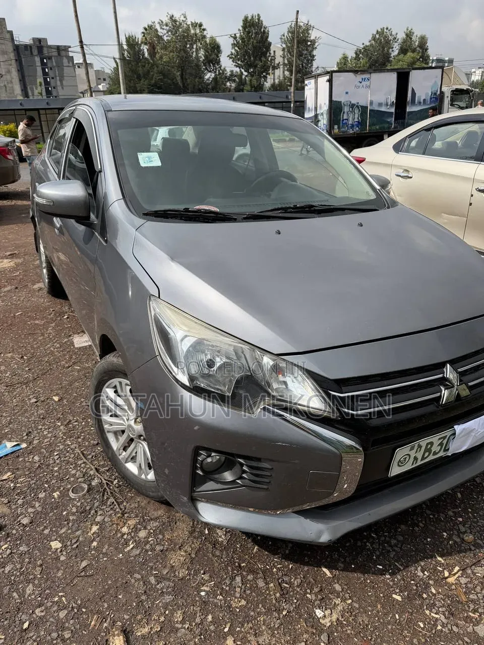 Mitsubishi Attrage 2022 Silver