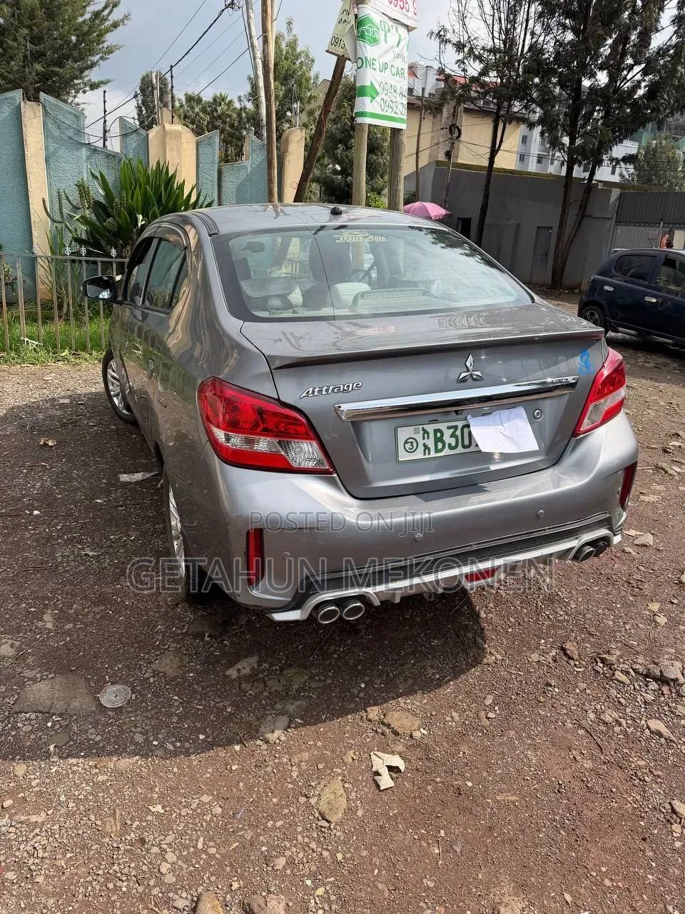 Mitsubishi Attrage 2022 Silver