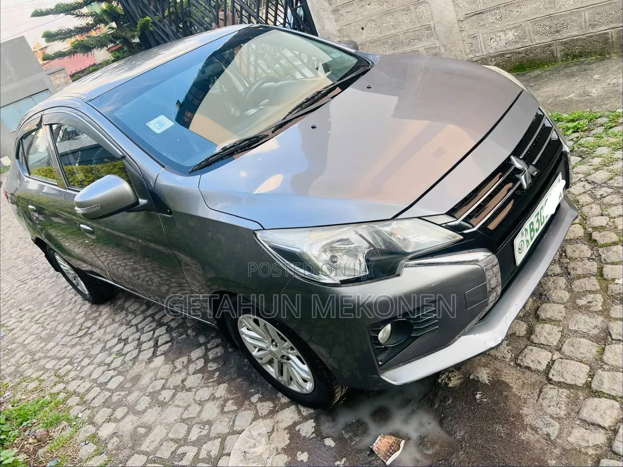 Mitsubishi Attrage 2022 Silver