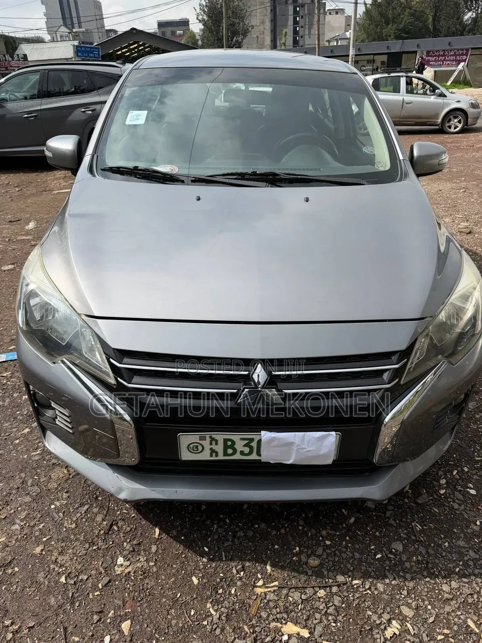 Mitsubishi Attrage 2022 Silver
