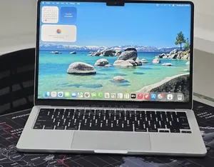 New Laptop Apple MacBook Air 2024 M3 16GB Apple M3 Pro SSD 256GB