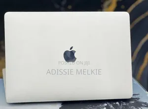 New Laptop Apple MacBook Pro 2022 M2 8GB Intel Core i7 SSD 512GB