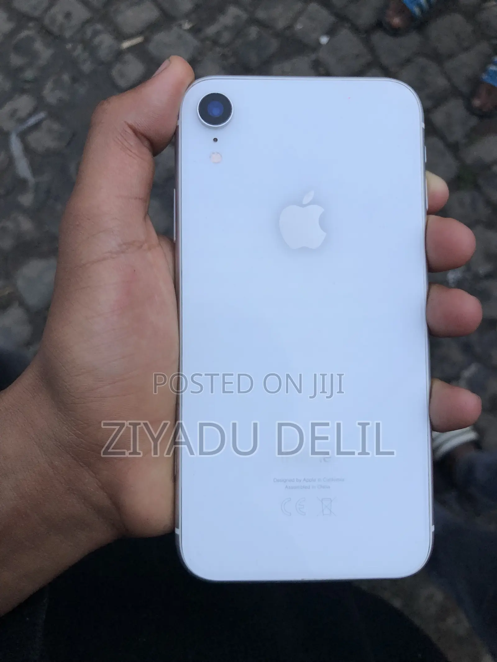 Apple iPhone XR 128 GB White