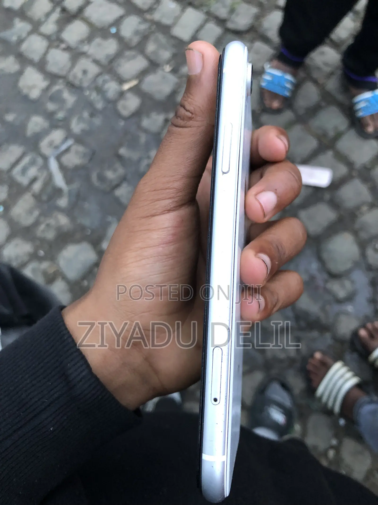 Apple iPhone XR 128 GB White