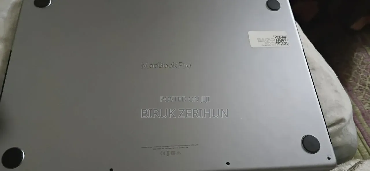 New Laptop Apple MacBook Pro 2021 M1 32GB Apple M1 Pro SSD 512GB